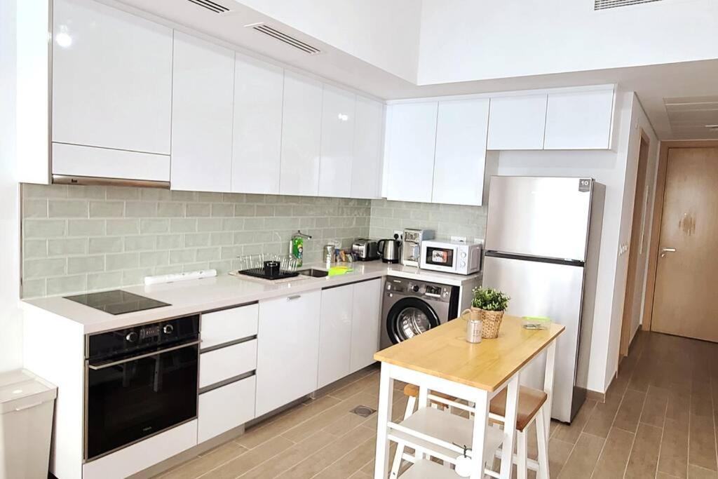 Luxury In Yas Island Apartment